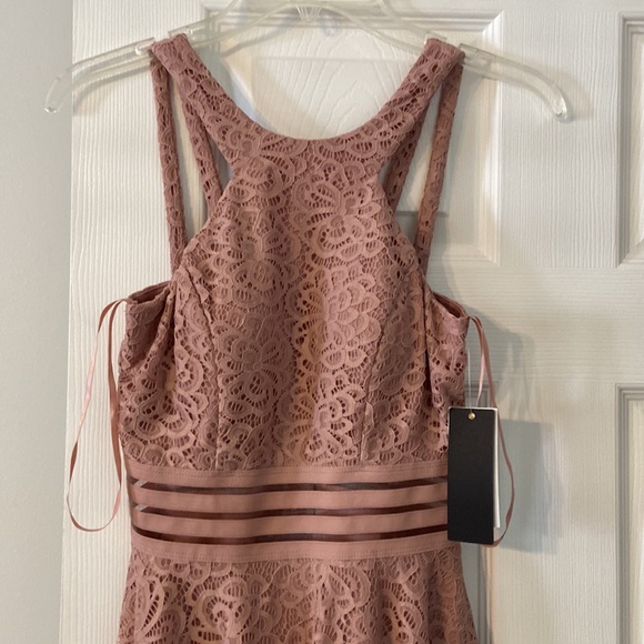 City Studio 👗 size 1 brand new with tag color mauve bust 26” long 32” - Picture 2 of 8